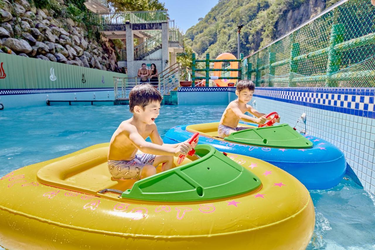 Uni-Resort Ku-Kuan Heping  Buitenkant foto