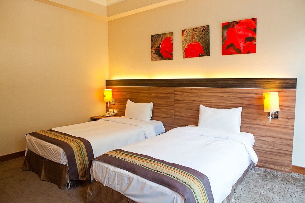 Uni-Resort Ku-Kuan Heping  Buitenkant foto